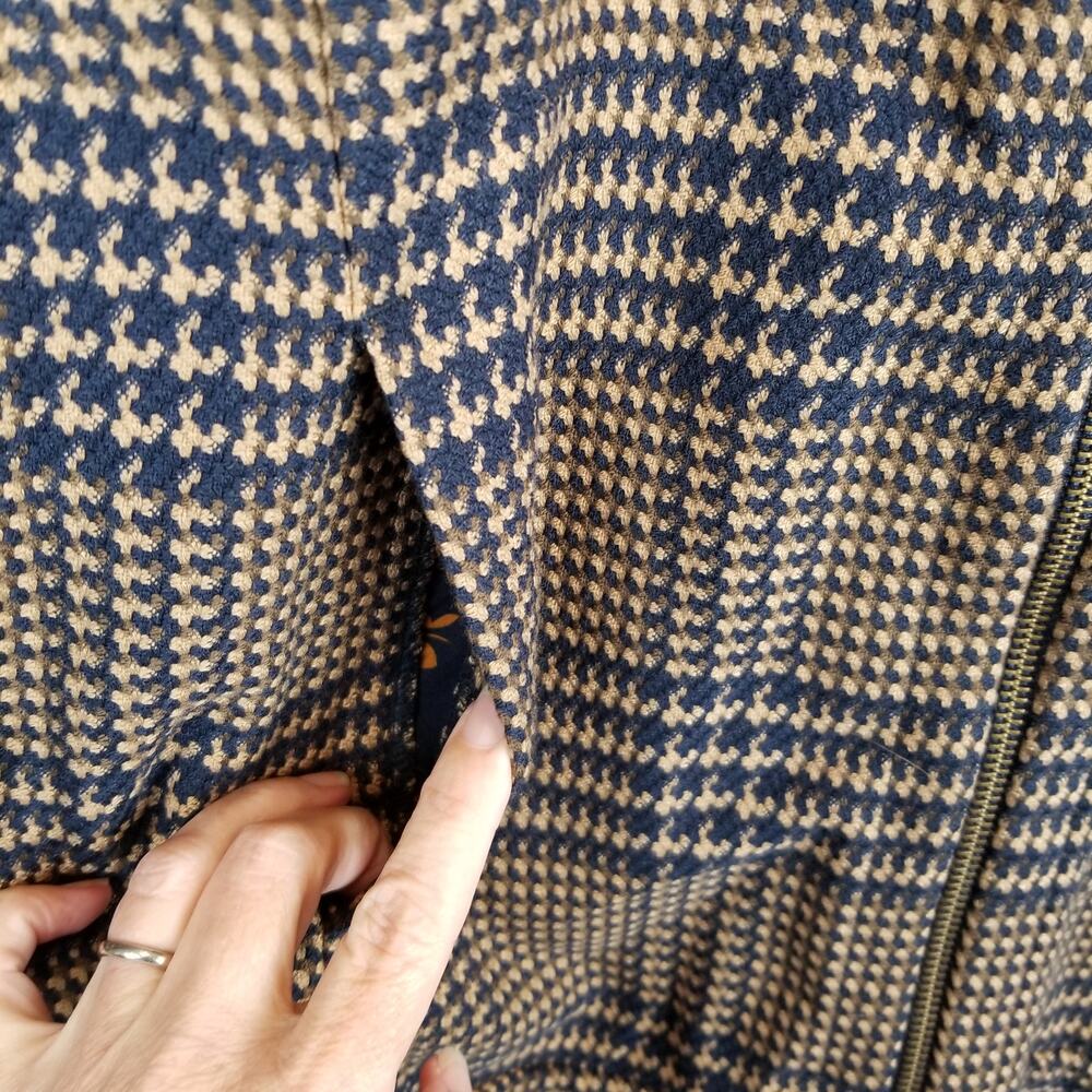 CAbi 3902 Plaid Flounce Jacket Zip Front Size S Small - Picture 5 of 9